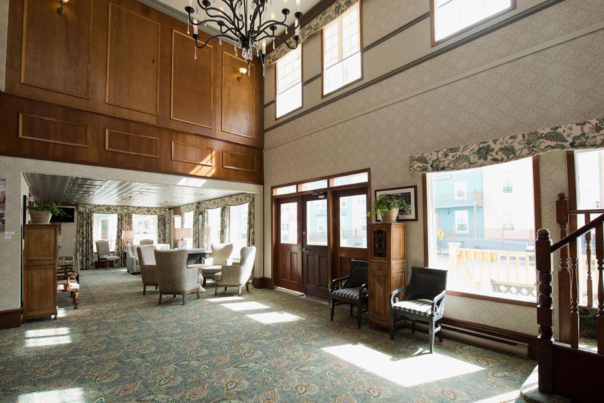Holland America Dawson City Inn Exterior foto