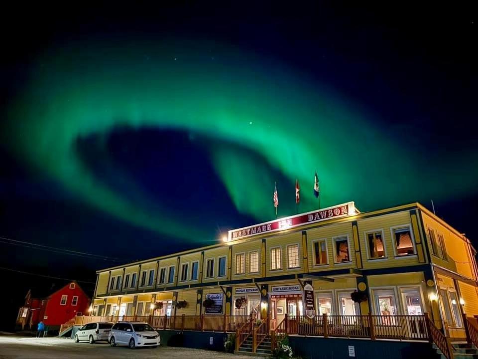 Holland America Dawson City Inn Exterior foto