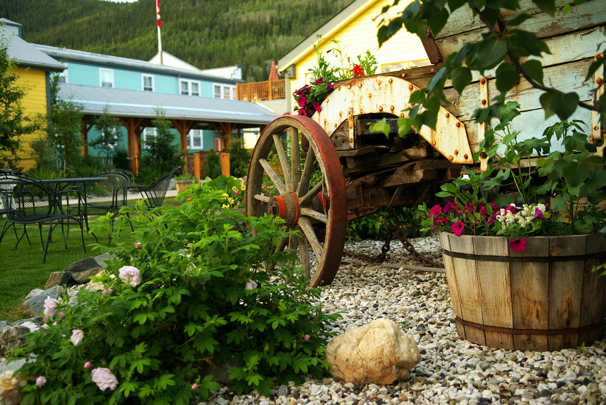 Holland America Dawson City Inn Exterior foto